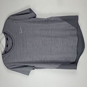 Nike Running Gray Heathered Dri-Fit Mesh Athletic Short Sleeve Training Shirt M